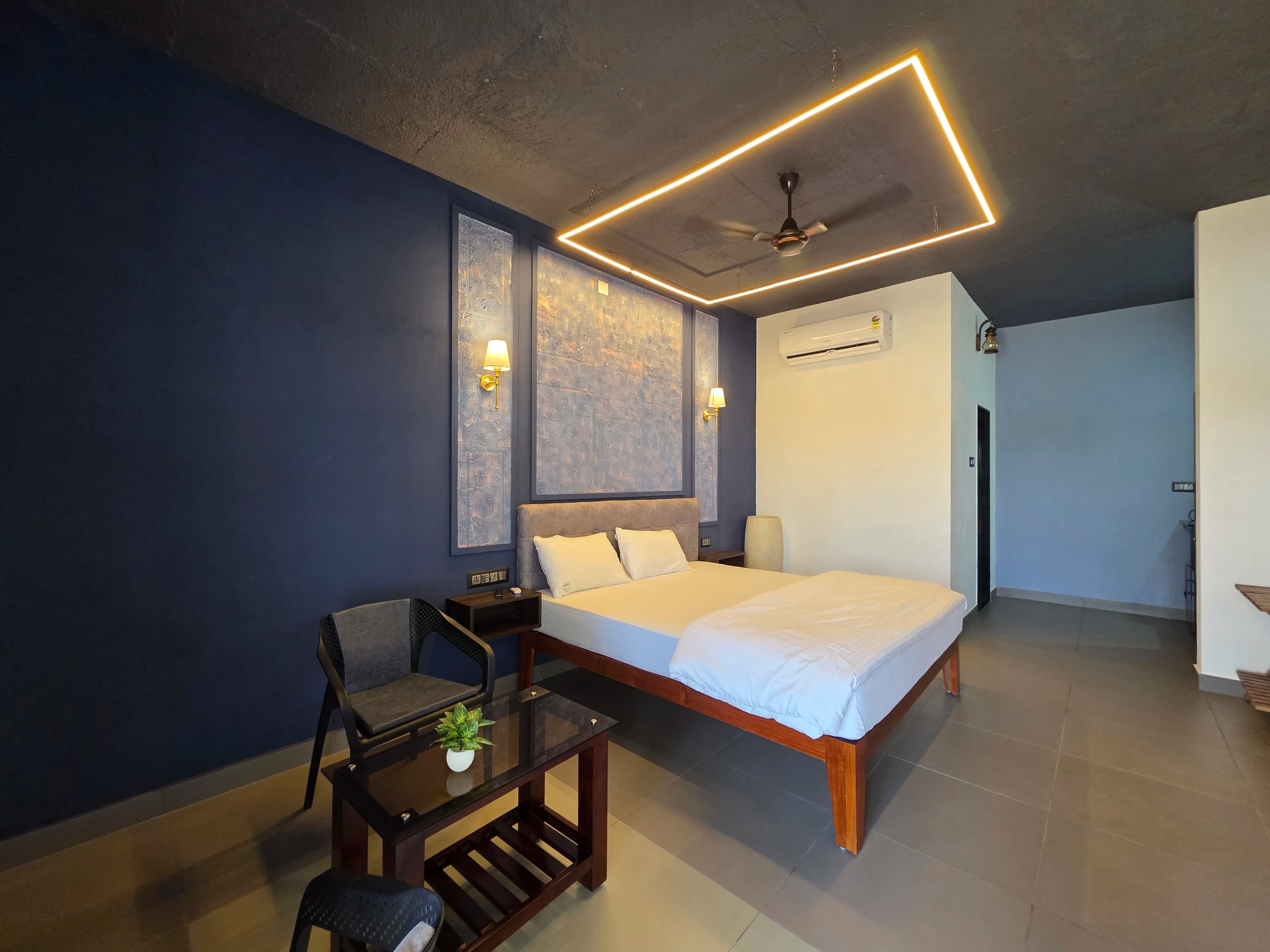 Coastal suite luxury bedroom